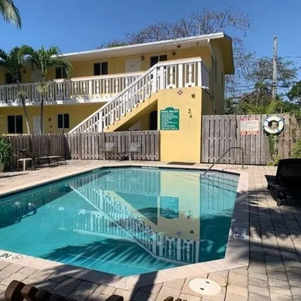 Rent this 2 bed condo on 698 Northeast 27th Street in Wilton Manors, FL 33334