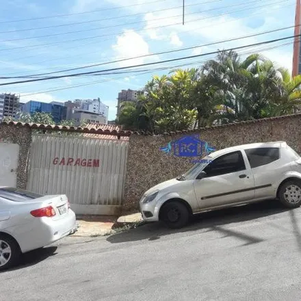 Buy this 3 bed house on Rua Afonso Pena in Centro, Conselheiro Lafaiete - MG