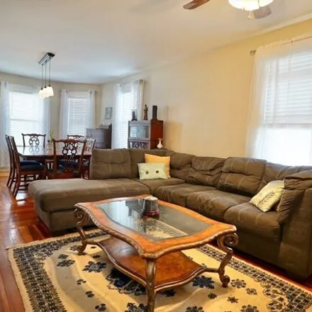 Image 5 - 435 Cabot Street, Beverly, MA 01915, USA - Townhouse for sale