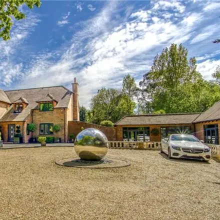 Image 1 - Woodpeckers, Ringwood, Hampshire, Bh24 - House for sale