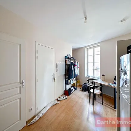 Rent this 2 bed apartment on 30 Place de la Libération in 81600 Gaillac, France