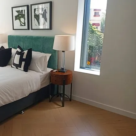 Rent this 2 bed apartment on Potts Point NSW 2011