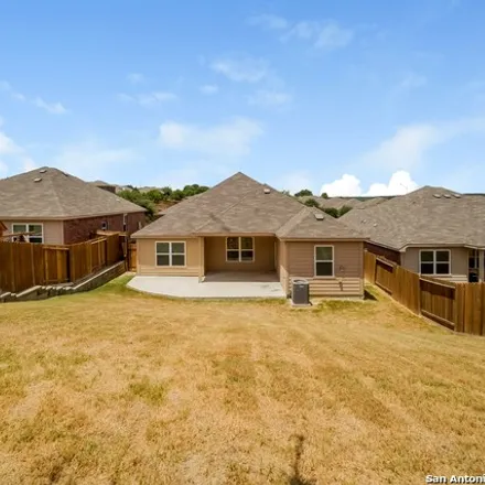 Image 7 - 384 Cylamen, New Braunfels, TX 78132, USA - House for sale