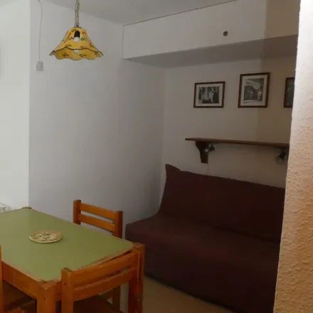 Rent this 1 bed apartment on Réallon in Hautes-Alpes, France