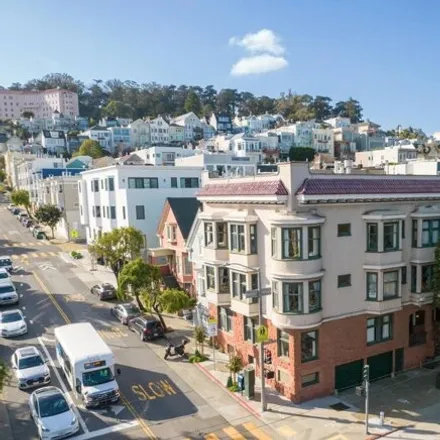 Buy this 16 bed house on 88;90;92;94;96;98 Castro Street in San Francisco, CA 94143