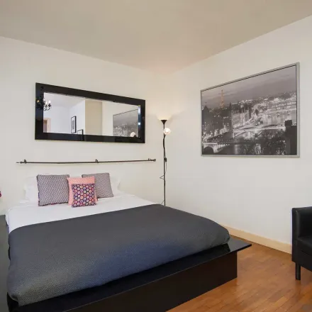 Image 3 - 5 Rue Bernard de Clairvaux, 75003 Paris, France - Apartment for rent