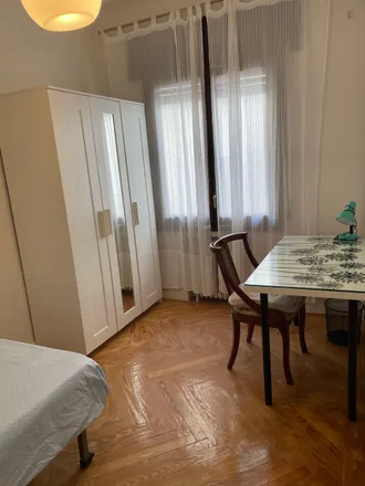 Rent this 4 bed room on Madrid in Calle de Alberto Aguilera, 66
