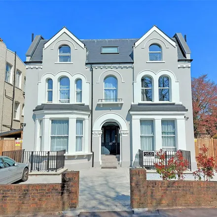 Image 7 - Hamilton House (No 17), Cedar Road, London, SM2 5DH, United Kingdom - Apartment for rent