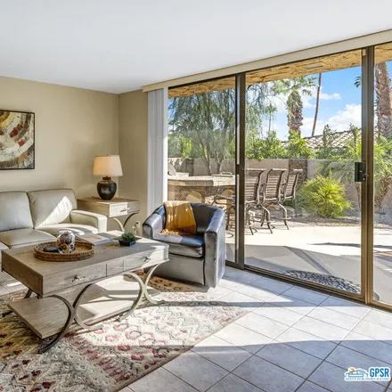 Image 5 - 2032 Chico Drive, Palm Springs, CA 92264, USA - House for sale