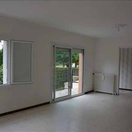 Rent this 4 bed apartment on 1 Place de la Victoire in 31590 Verfeil, France