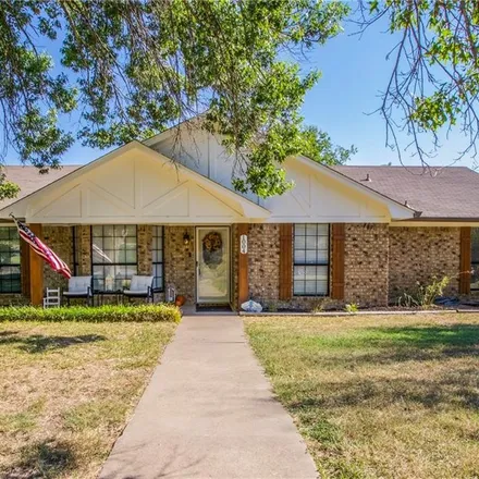 Buy this 4 bed house on 1004 Dendron Drive in Hewitt, TX 76643