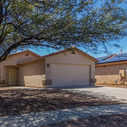 Image 2 - 6589 W Wenden Way, Tucson, Arizona, 85743 - House for sale