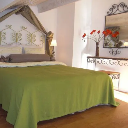Rent this 3 bed house on 31480 Lagraulet-Saint-Nicolas
