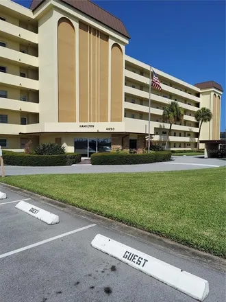 Buy this 1 bed condo on Hamilton House in 4650 Cove Circle, Saint Petersburg