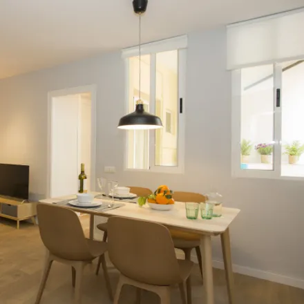 Rent this 3 bed apartment on Carrer de l'Editor Cabrerizo in 46001 Valencia, Spain