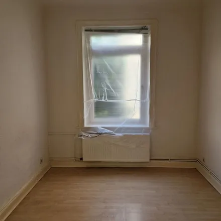 Rent this 2 bed apartment on Faberstraße 19 in 20257 Hamburg, Germany