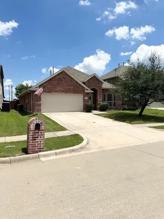 Rent this 3 bed house on 3220 Red Cedar Drive in Bloomdale, McKinney