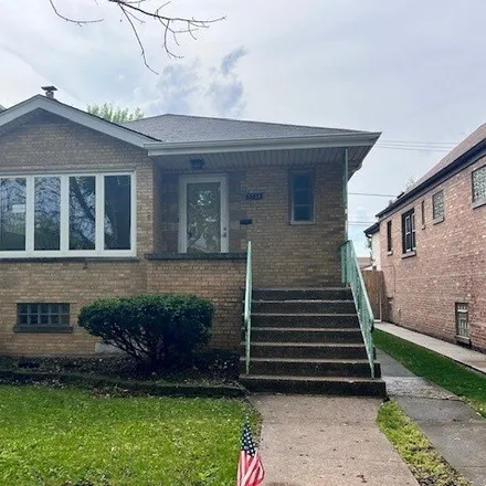 Buy this 3 bed house on 5750 South Oak Park Avenue in Chicago, IL 60638