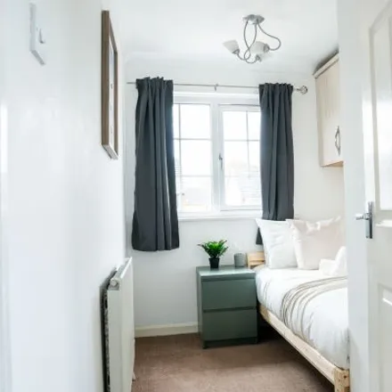 Image 8 - Dalby Close, Luton, LU4 0XF, United Kingdom - Apartment for rent