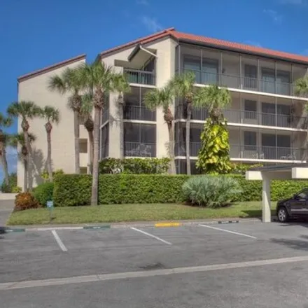 Rent this 3 bed condo on unnamed road in Longboat Key, Sarasota County
