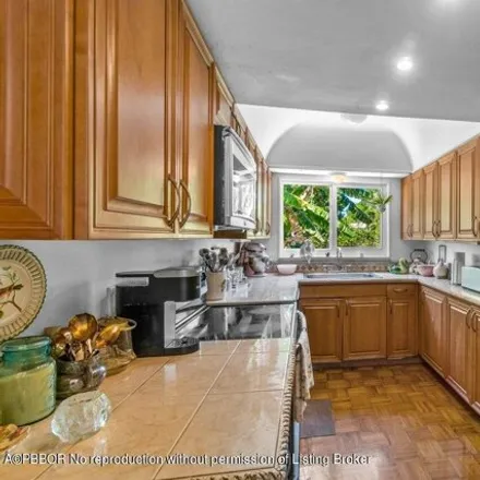 Image 9 - 207 Edgewood Dr, West Palm Beach, Florida, 33405 - House for sale