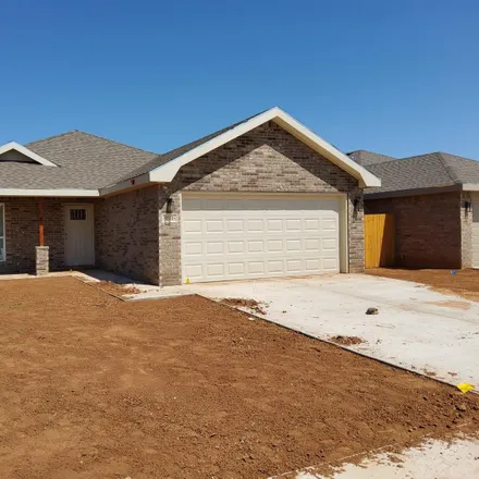 Rent this 3 bed house on 1008 10th Place in Idalou, TX 79329