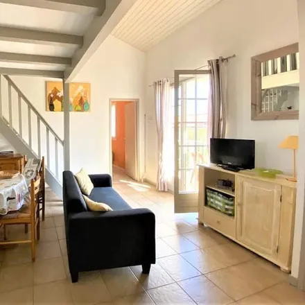 Rent this 3 bed apartment on Rue Anatole France in 17110 Saint-Georges-de-Didonne, France