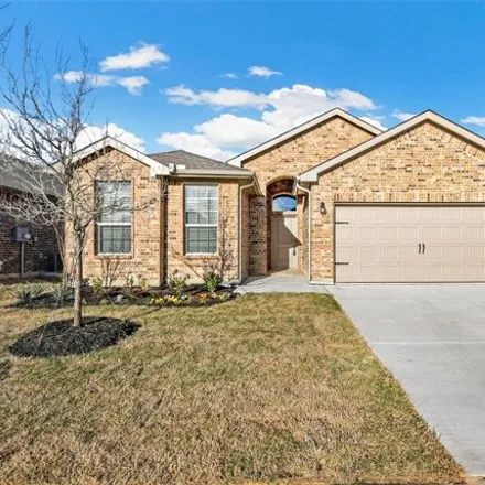 Rent this 4 bed house on Sun Star Drive in Tarrant County, TX 76052