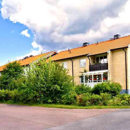 Rent this 3 bed apartment on Bohemsvägens Besöksparkering in Bohemsvägen, 590 74 Ljungsbro