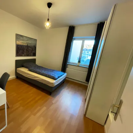 Rent this 1 bed room on Sonnenweg 15 in 82194 Gröbenzell, Germany