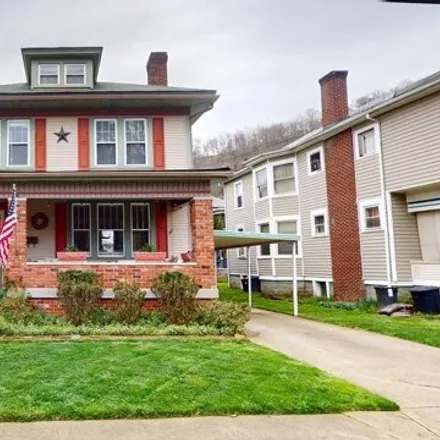 Buy this 4 bed house on 154 Miller Street in Echo Point, Wheeling