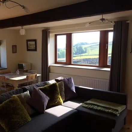 Image 2 - Holme Valley, HD9 2RY, United Kingdom - Townhouse for rent