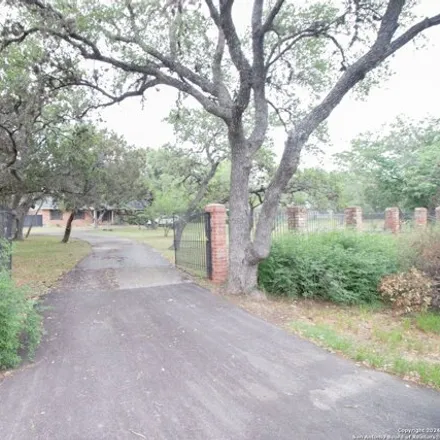 Buy this 3 bed house on 135 Wagon Trail Road in Shavano Park, Bexar County