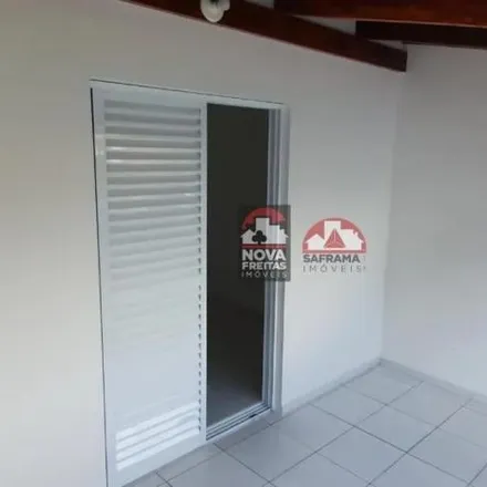Rent this 3 bed house on Avenida Eder Silva Rodrigues Alves in Golfinhos, Caraguatatuba - SP