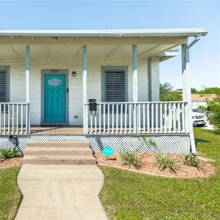 Rent this 2 bed house on 5509 Avenue O in Galveston, TX 77551