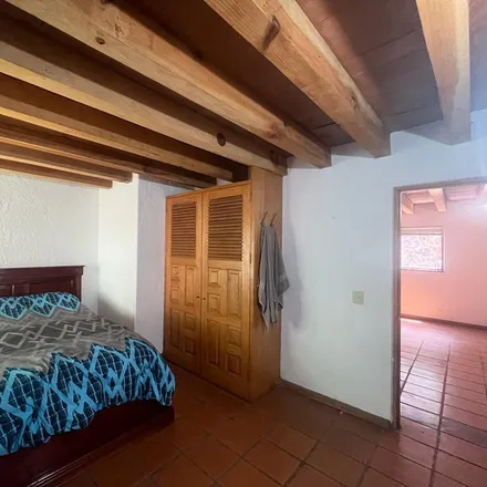 Rent this 4 bed house on Calle Vega del Bosque in Avandaro, 51200 Avandaro
