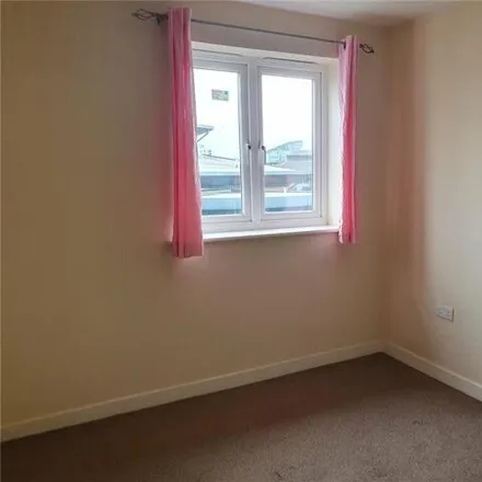 Image 7 - Chalvey Road East, Slough, SL1 2LY, United Kingdom - Apartment for sale