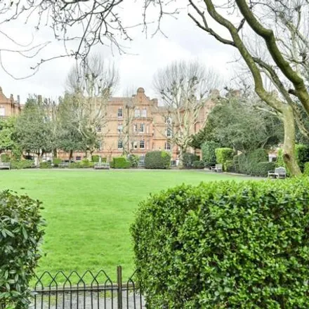 Image 8 - Unwin Mansions, Queen's Club Gardens, London, W14 9RH, United Kingdom - Apartment for rent