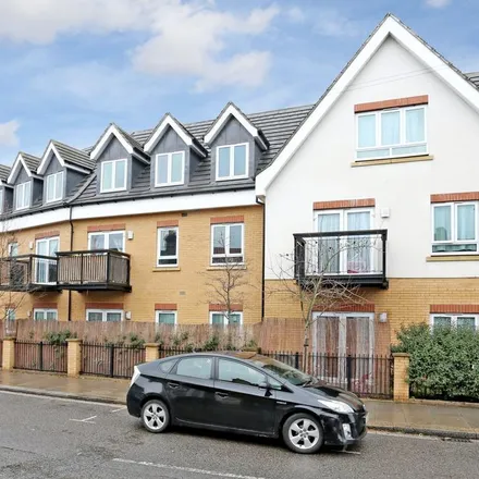 Rent this 1 bed apartment on Featherstone Court in Featherstone Road, London