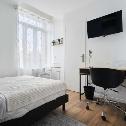 Rent this 1 bed room on 104 Route de Rouen in 80480 Pont-de-Metz, France