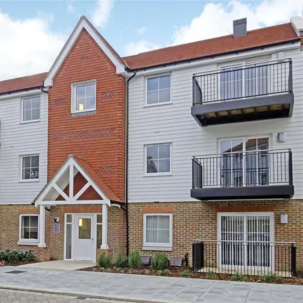 Rent this 2 bed apartment on Redlands Court in Mere Road, Dunton Green