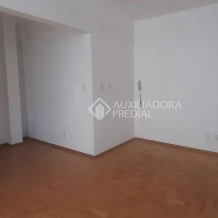 Buy this 3 bed apartment on Clínica de Ortopedia e Traumatologia Moinhos de Vento in Rua Felipe Camarão, Independência