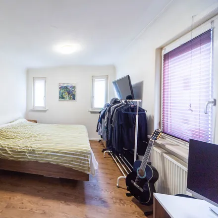 Rent this 4 bed apartment on Rieslingstraße 4 in 73733 Esslingen am Neckar, Germany