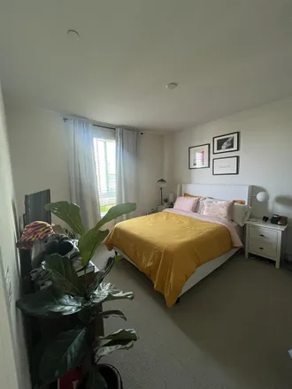 Rent this 1 bed room on Alexan Bahay Apartments in North Westlake Avenue, Los Angeles