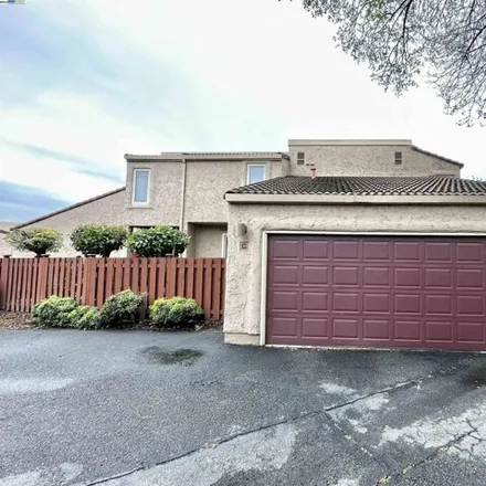 Buy this 2 bed townhouse on 71 Campo Verde Circle in San Pablo, CA 94806