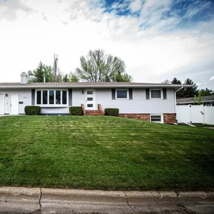 Buy this 4 bed house on 1206 18th Avenue Southwest in Minot, ND 58701