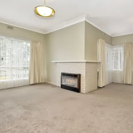 Image 2 - Cambridge Street, Wendouree VIC 3355, Australia - Apartment for rent