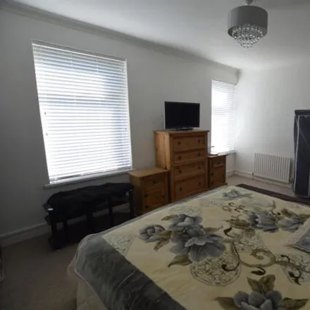 Image 9 - Sothall Green/Grange Road, Sothall Green, Sheffield, S20 1FH, United Kingdom - Townhouse for rent