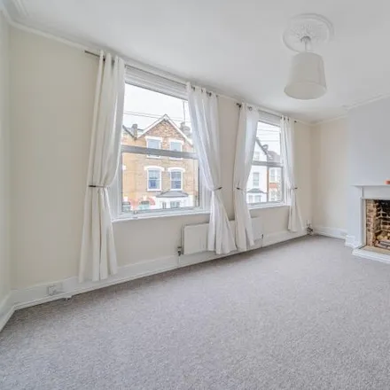 Image 1 - 100 Holly Park Road, London, N11 3HB, United Kingdom - Apartment for rent