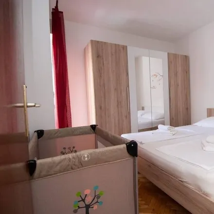 Rent this 2 bed apartment on Kaštel Kambelovac in Ulica uz prugu, 21214 Grad Kaštela